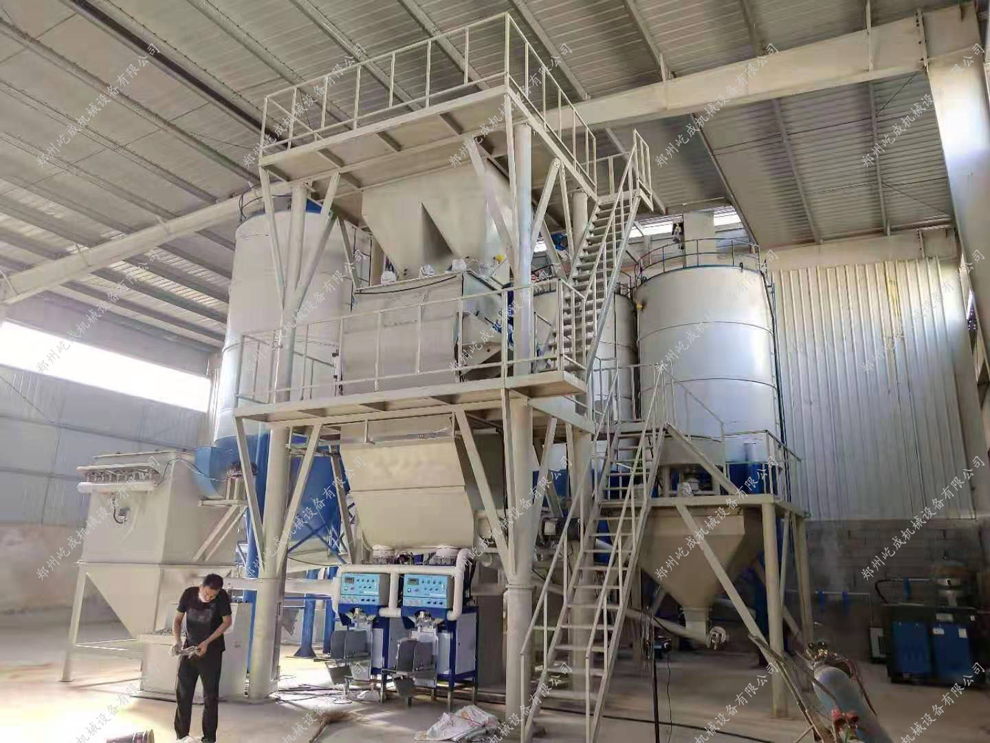 全自動(dòng)膩?zhàn)臃凵a(chǎn)線(xiàn)